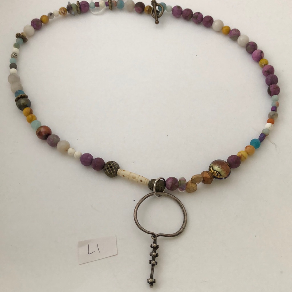 Beaded Necklace W Key Charm (L1)